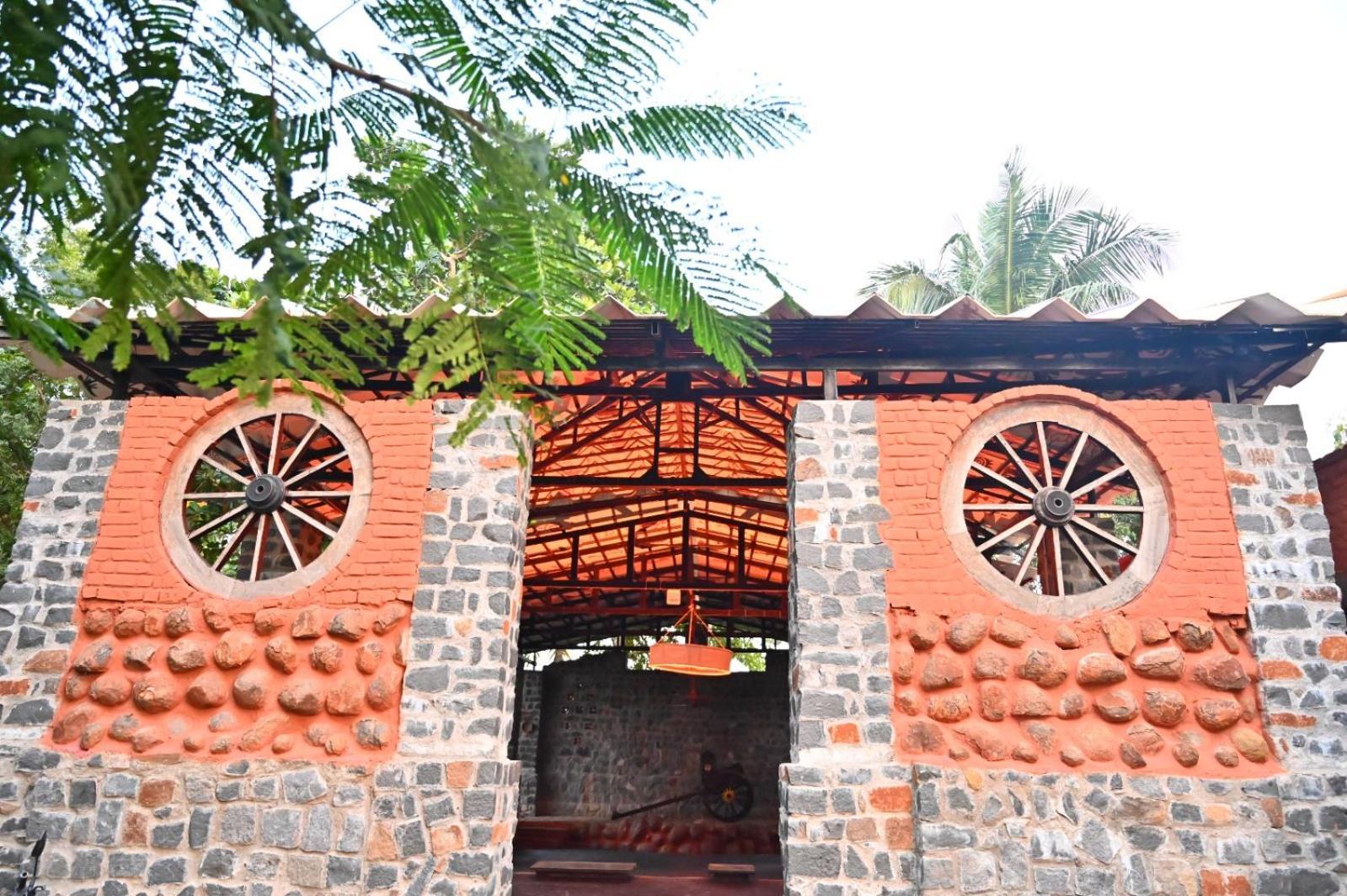 Pathayam Inn Tiruvannāmalai Zewnętrze zdjęcie