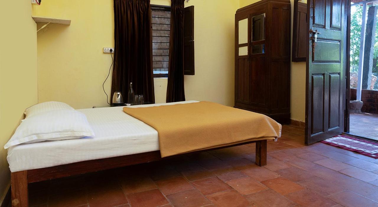 Pathayam Inn Tiruvannāmalai Zewnętrze zdjęcie