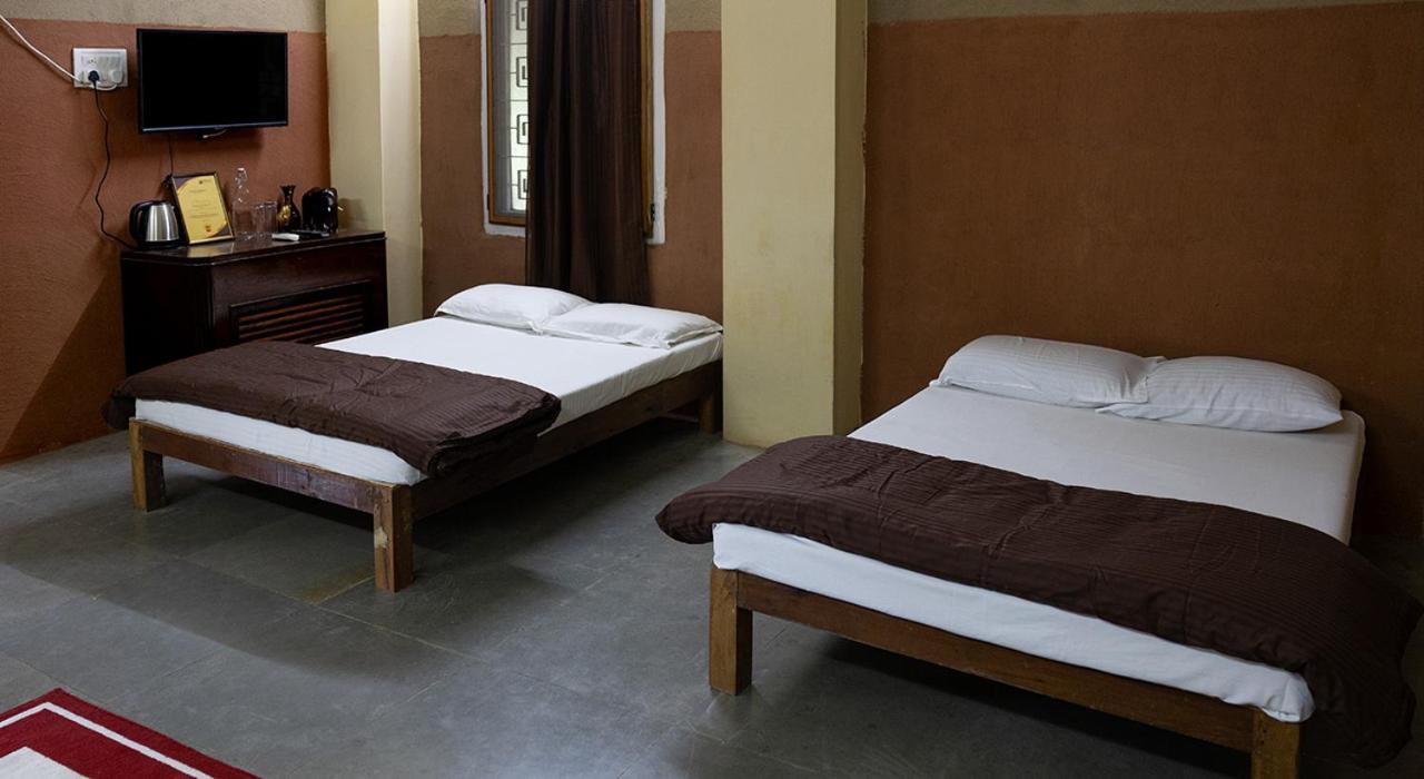 Pathayam Inn Tiruvannāmalai Zewnętrze zdjęcie